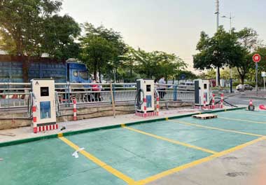 重卡充電樁助力物流效率提升(圖1)